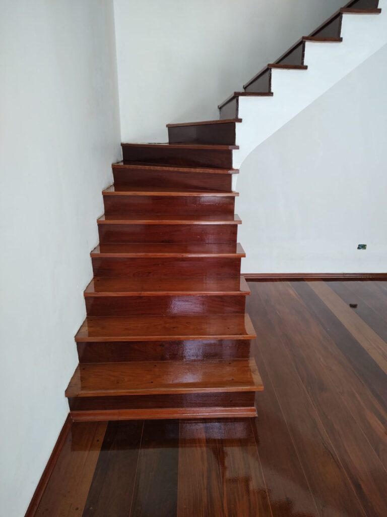 daa1f553-bbe1-4e81-a7db-a6db2a81db75